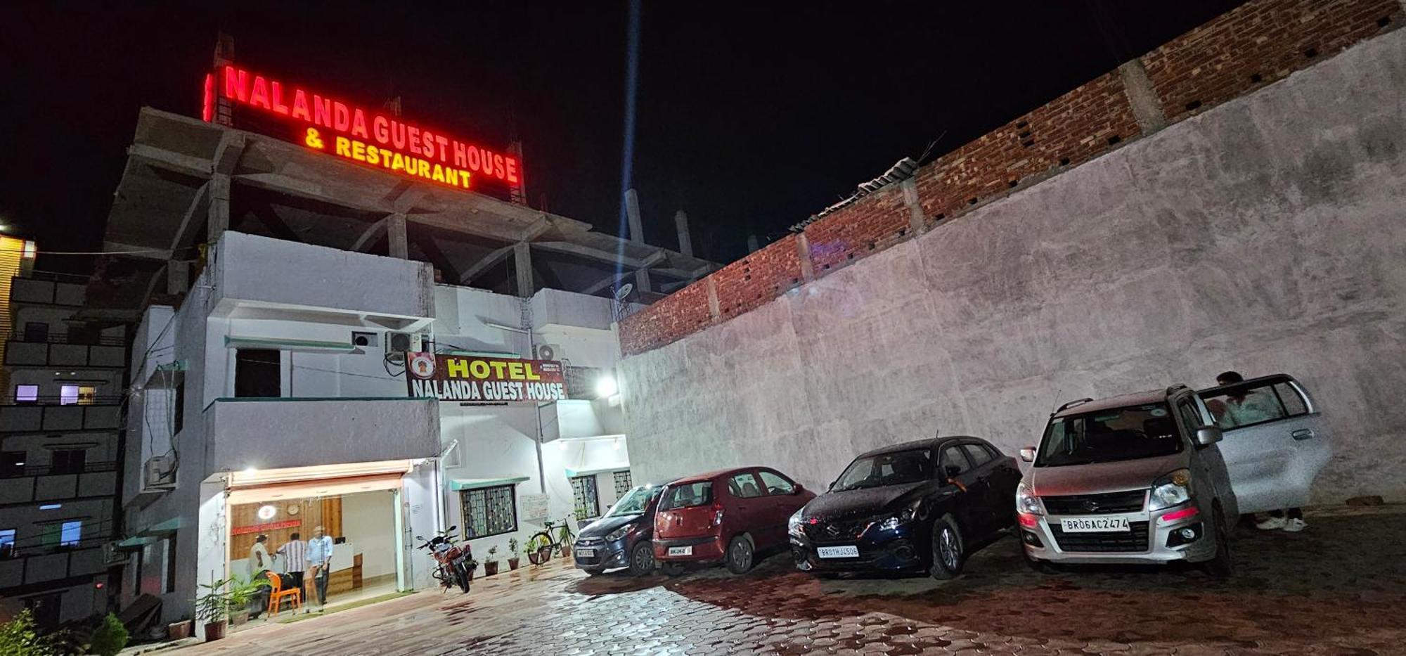 Hotel Nalanda Guest House エクステリア 写真