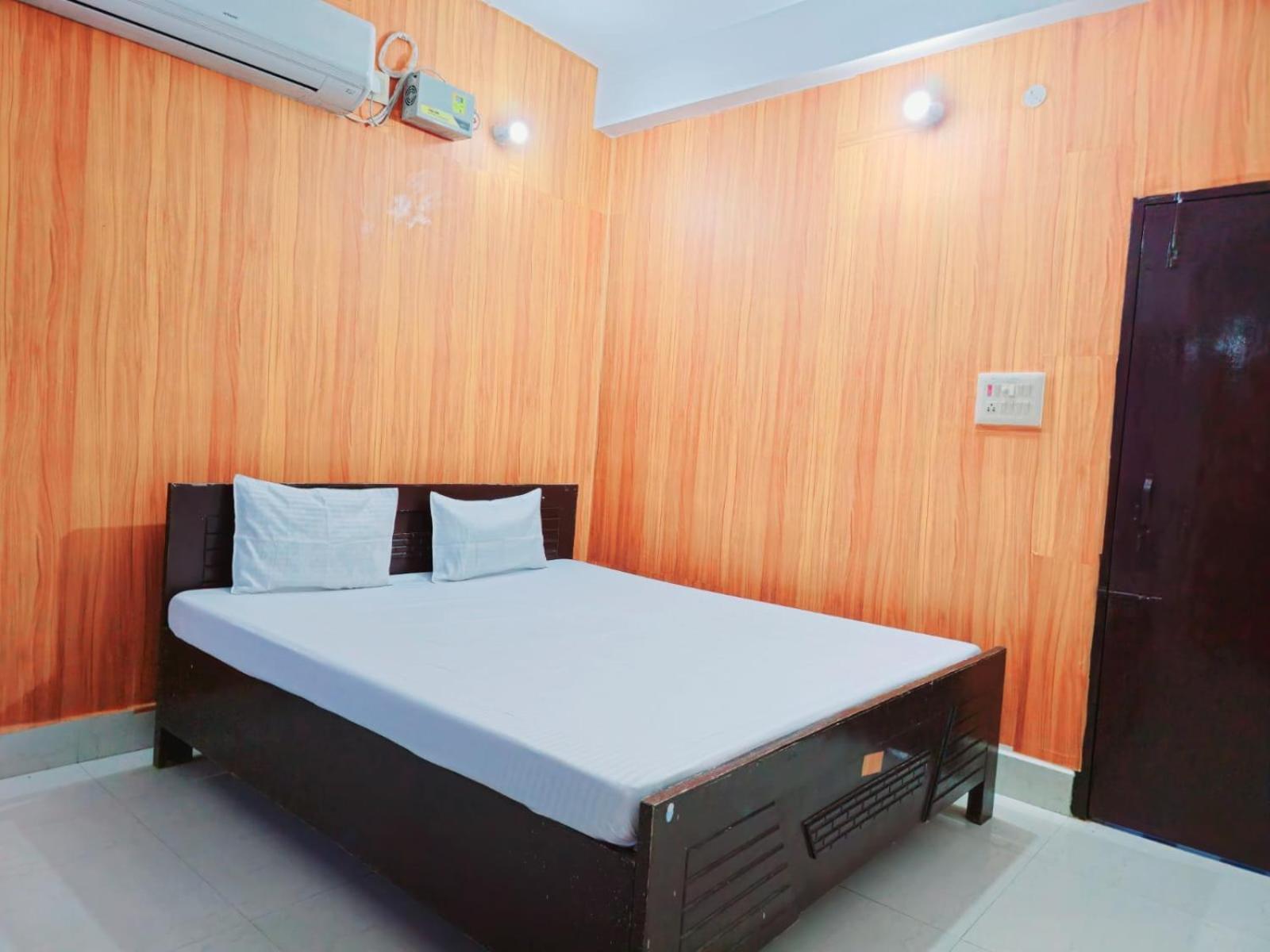 Hotel Nalanda Guest House エクステリア 写真